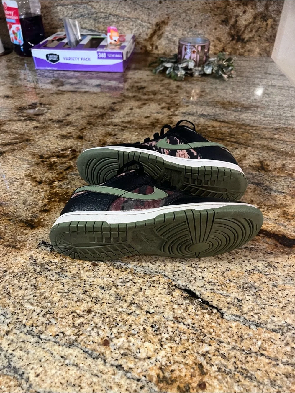 Nike Dunk Low SE Multi Camo Black Olive DB1909-001 GS Size 7.5 /Women 9
